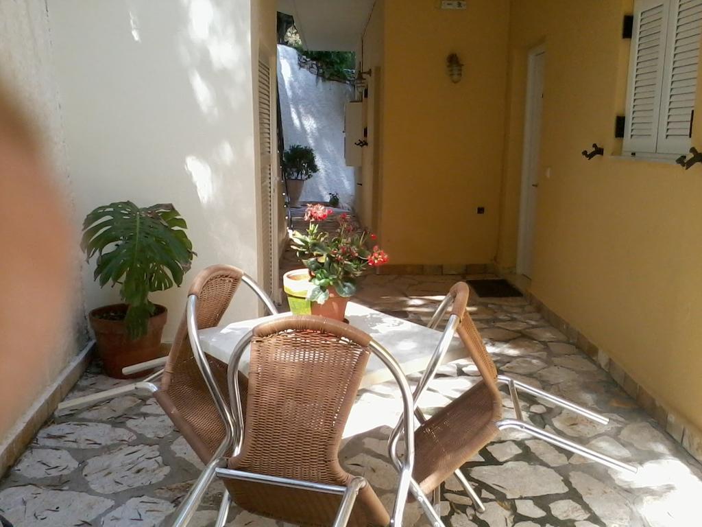 Butterfly Appartments Barbati Dış mekan fotoğraf